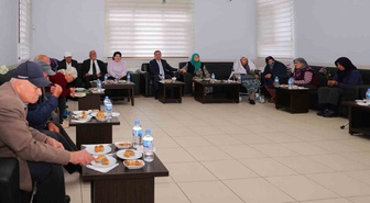 Bayburt Valisi Eldivan, Dünya Yaşlılar Günü'nde huzurevi sakinleriyle bir araya geldi