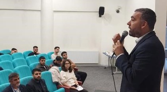 Bilecik İl Müftü Yardımcısı Özsoy, KYK yurdunda öğrencilerle sohbet etti