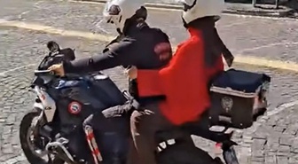 Bingöl'de 8 KPSS adayı, motosikletli polis timlerince sınav yerine ulaştırıldı