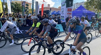 Çanakkale Gran Fondo'da 13 ülkeden 924 sporcu 2 parkurda pedal çevirmeye başladı
