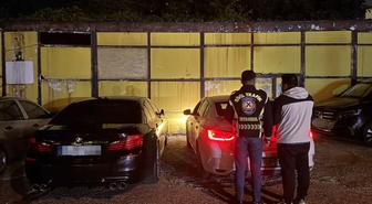 İstanbul Üsküdar'da araç yumruklayan şüpheliye 180 bin TL idari para cezası kesildi