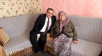 Kırklareli'nde düzenlenen Gebe ve Lohusa Buluşması'nda anne adaylarına belge verildi
