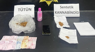 Mersin'de uyuşturucu satıcılarına yönelik operasyonda yakalanan 3 şüpheli tutuklandı
