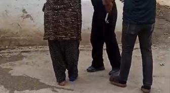 Adıyaman'da kavgada çift bıçaklı şahıs polisin biber gazıyla etkisiz hale getirildi.