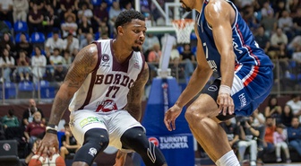 Anadolu Efes, Basketbol Süper Ligi'nde Pizzabulls Bordo Bandırma'yı 85-79 mağlup etti