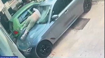 Ankara'da bir kadın, otelin 6. katından otomobilin üzerine düşüp ağır yaralandı