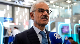 Bakan Uraloğlu, Türksat 7A sözleşmesinin muhtemelen kasımda tamamlanacağını söyledi