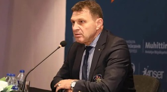 Emekli Tuğamiral Türker Ertürk'e ilk duruşmada hapis ve tahliye kararı