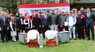 Erzurum İl Tarım ve Orman Müdürü Kenger, organik arıcılara sertifika verdi