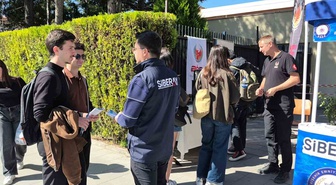 Eskişehir’de siber polis, Anadolu Üniversitesi kampüsünde öğrencileri uyardı