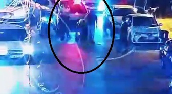 Hatay Dörtyol'da polis, boğazına yemek kaçan vatandaşa Heimlich manevrası uyguladı
