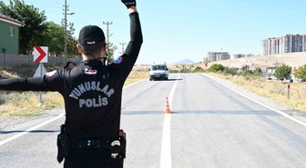 Karaman'da bir haftalık polis denetiminde aranan 22 kişi yakalandı, 13'ü tutuklandı