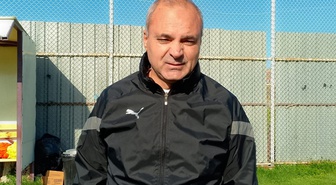 Kütahyaspor'da Erkan Sözeri, 52 Orduspor'a 4-0 yenilginin ardından istifa etti