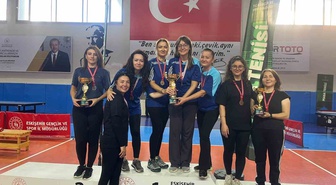 Masa tenisinde dereceye giren takımlar Eskişehir'i bölge elemelerinde temsil edecek