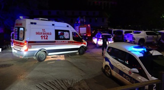 Tunceli'de kontrolden çıkan otomobil büfeye çarptı, 5 kişi yaralandı
