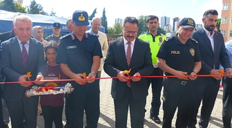 Adana Çukurova'da ilkokula yapılan Çocuk Trafik Eğitim Parkı törenle açıldı