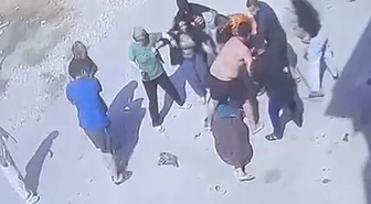Adana Seyhan'da çocuk gürültüsü kavgasında aynı aileden 3 kişi yaralandı