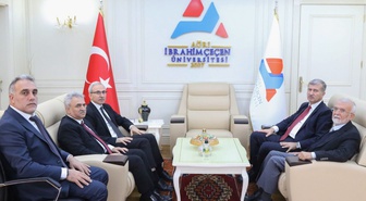 AİÇÜ Rektörü Gülçin, akademisyenleri ağırlayıp Ahmed-i Hânî Sempozyumu'nu ele aldı