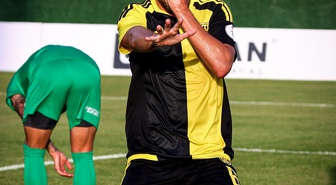 Aliağa FK, Erbaaspor'u 4-2 yendi; 5 maçta 4 galibiyetle zirve yarışını sürdürdü
