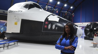 Astronot Aisha Bowe, İzmir'deki Uzay Kampı Türkiye'de öğrencilerle buluştu