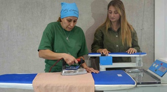 Atanamayan Seval Kutsal temizlik şirketi kurdu, 15 kişiye istihdam sağlıyor