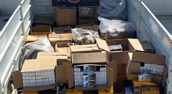 Aydın Efeler'de 138 bin 800 makaron ele geçirildi, 3 şüpheli gözaltına alındı
