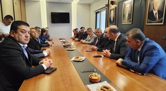 Bulgaristan Meclis Başkanvekili Ayten Sabri, MHP İzmir İl Başkanı Şahin'e konuk oldu