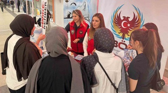 Erzincan'da 2 bin 100 üniversite öğrencisine terör örgütü propagandası anlatıldı