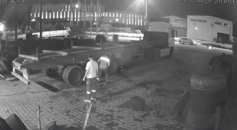 Hatay'da 45 günlük evli çifti taşıyan motosiklete otomobil arkadan çarptı! Ömer Çetinkaya'nın durumu ağır