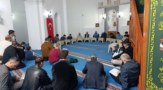Kırklareli Vize'de öğrenciler hayvan bakımevini ziyaret etti, hadis halkası yapıldı