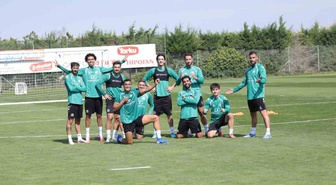 Konyaspor, Başakşehir maçı hazırlığını sürdürdü, Enis Destan takımdan ayrı çalıştı