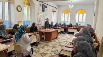 Kütahya'da Kur'an kursu kursiyerlerine dijital okuryazarlık eğitimi verildi