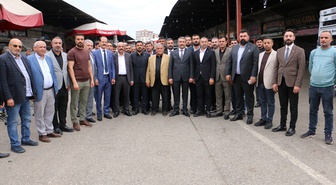 MHP Diyarbakır İl Başkanı Özcoşkun, hal esnafını ziyaret edip sorunları dinledi