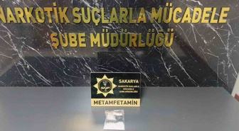 Sakarya'da operasyonda 25,68 gram metamfetamin ele geçirildi, 2 şüpheli tutuklandı