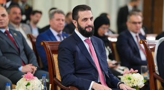 Suriye Cumhurbaşkanı Şara, Suudi Veliaht Prens Bin Selman'ı görmek için Riyad'a gitti