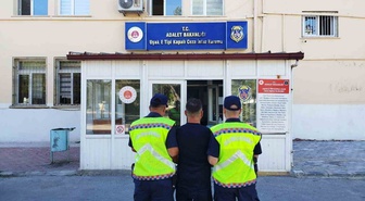 Uşak'ta jandarma, Eylül'de kesinleşmiş hapis cezası olan 25 aranan şahısı yakaladı