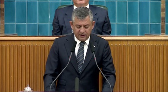 YENİ Parti Grup Toplantısı... Özgür Özel'den erişim engellerine tepki: “Yarın saat 12.00’de Anayasa Mahkemesi’nin önündeyiz”