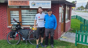 ABD'li bisiklet tutkunu, Avrupa turunda Beyşehir Bisiklet Evi'nin konuğu oldu