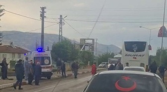 Adıyaman Gölbaşı'nda yolcu otobüsü yayaya çarptı, 1 kişi yaralandı