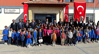 Aksaray'da köy okulunda bilim şenliği açıldı, yerli savunma maketleri ilgi gördü