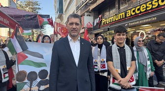 Antalya'da imam hatip öğrencileri Gazze için sessiz yürüyüş yaptı