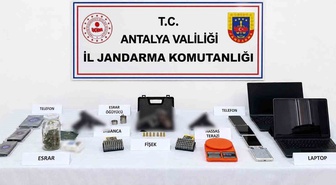 Antalya Kumluca'da jandarma aramasında 5 şüpheli gözaltına alındı