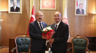 Bekir Bozdağ, sağlık sorunları nedeniyle TBMM Başkanvekilliğini Beyazıt'a devretti