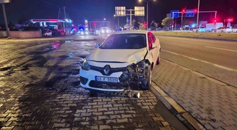 Bingöl'de otomobil ile motosiklet Kervansaray Kavşağı'nda çarpıştı, 2 kişi yaralandı