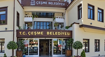 Çeşme Belediyesi'ne usulsüzlük soruşturmasında 3 şüpheliye gözaltı kararı verildi