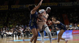 Fenerbahçe, Mersin'i 79-71 yenerek FIBA Kadınlar Süper Kupası'nı kazandı