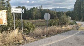 Gediz'de iki köy girişinde bariyer ve ışıklandırma eksikliği sürücüleri tehdit ediyor