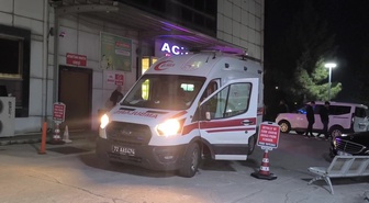 Gercüş'te sürücü hakimiyetini kaybetti, otomobil bahçeye daldı, 5 kişi yaralandı