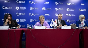 IAF Başkanı Arrigo ile TUA Başkanı Kıraç IAC 2026'da basın mensuplarıyla bir araya geldi: