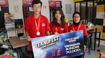Kayseri'de liseliler 3D yazıcıyla yaptıkları robotla TEKNOFEST'te Türkiye ikincisi oldu